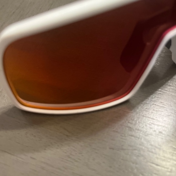 Oakley Men’s Sutra Sunglasses - Picture 5 of 6